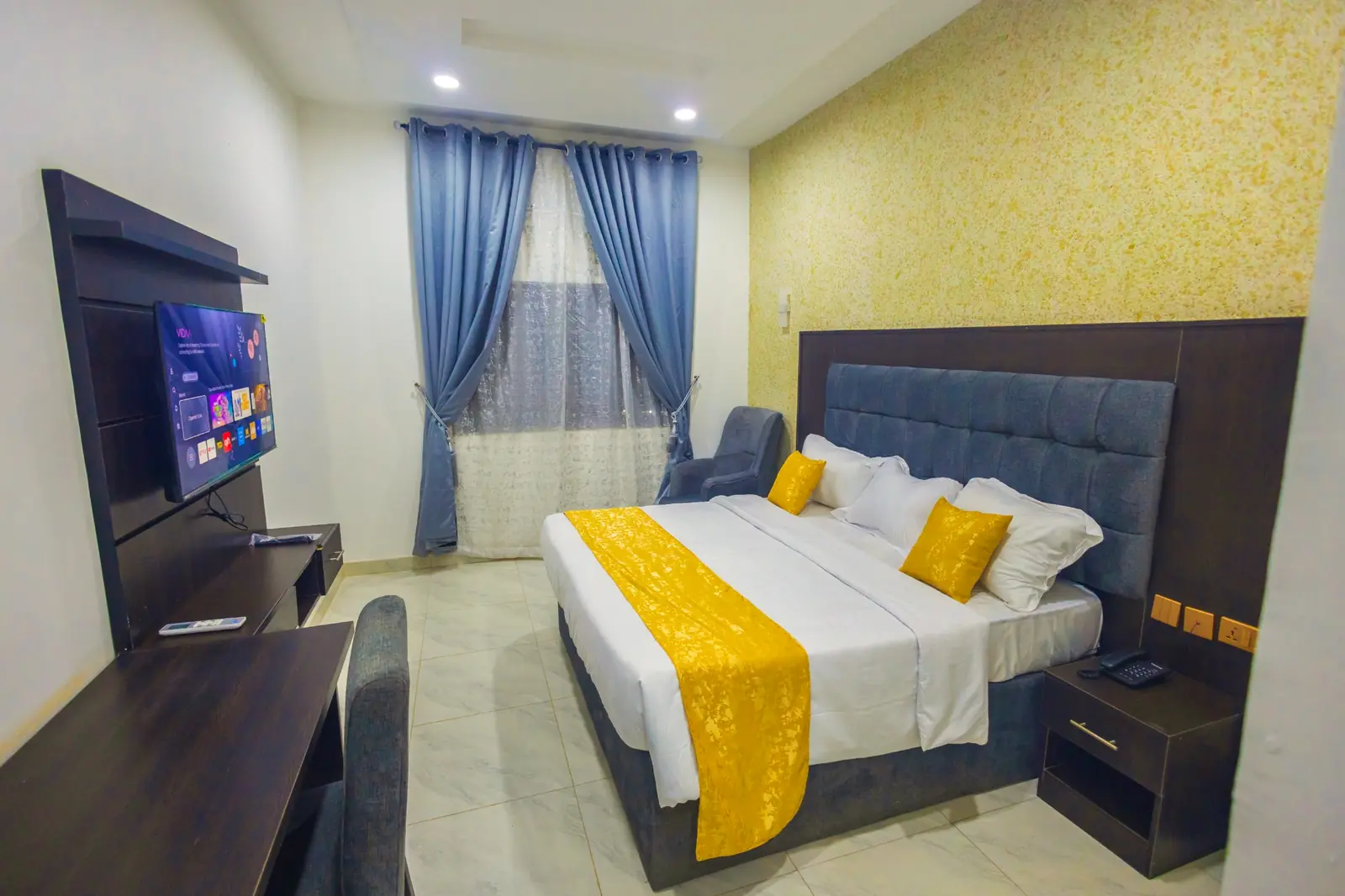 Deluxe Room at Diplomat Enclave Suites